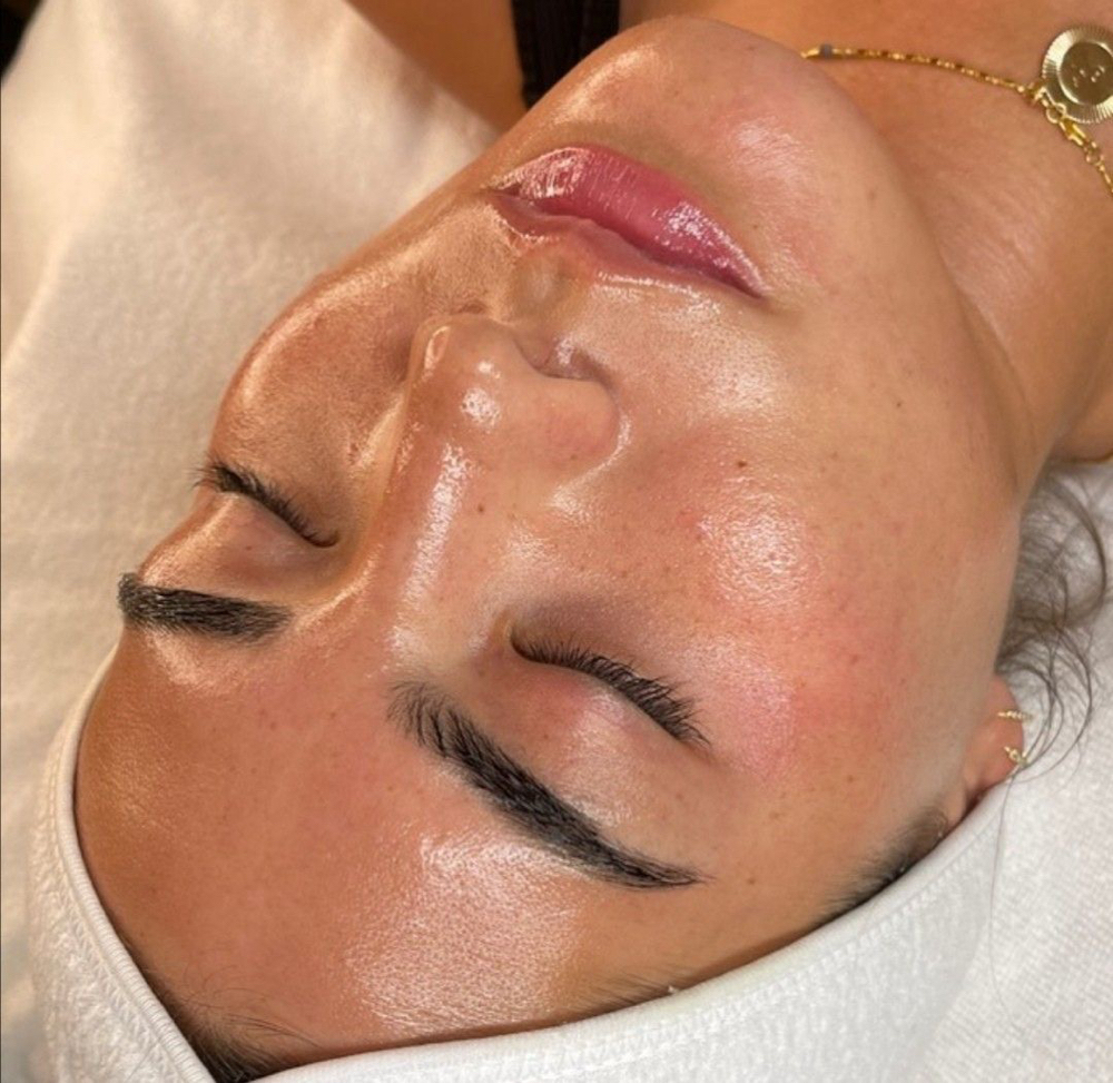 Deep Cleaning Skin Facial