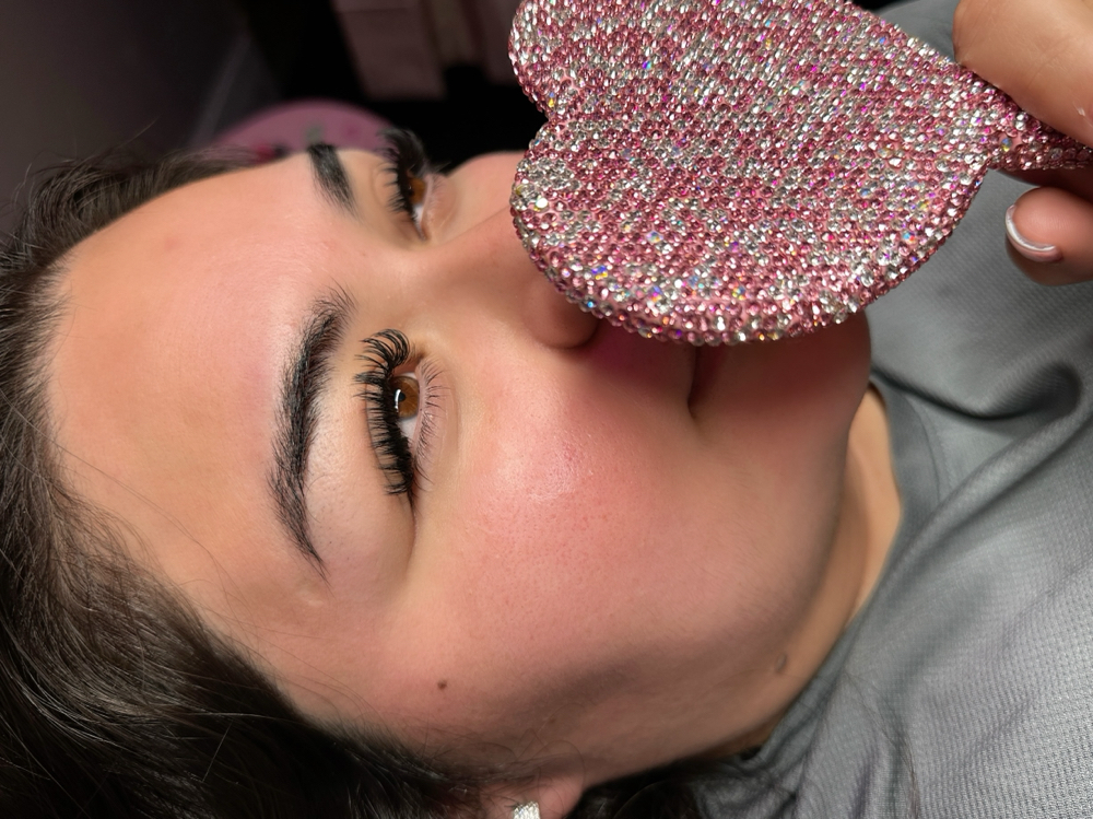 Wetset 2 week fill at Pinkalicious Lashes 🌟 in baytown, TX