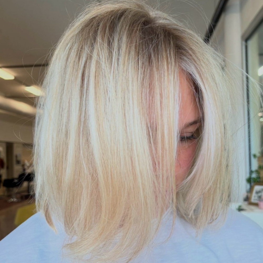 Max Foil at olivia@thegirlhouse in Springfield, MO