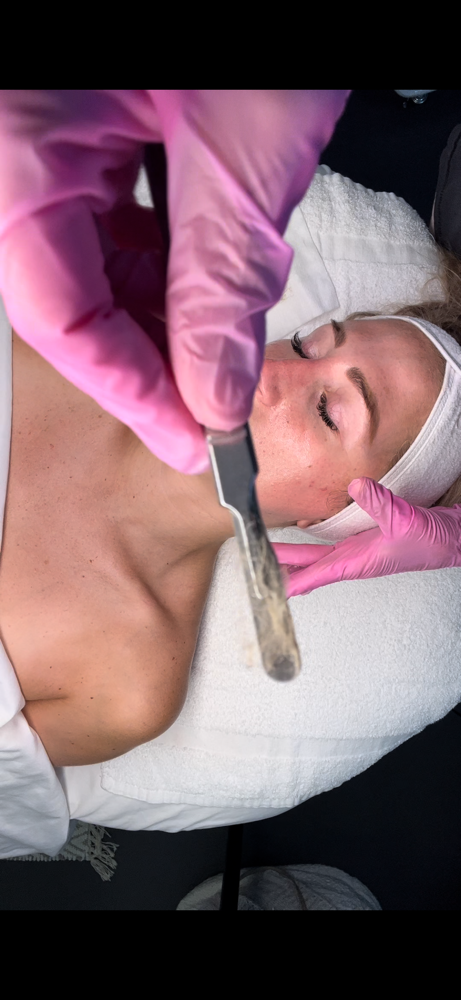 The Dermaplane Glow Facial