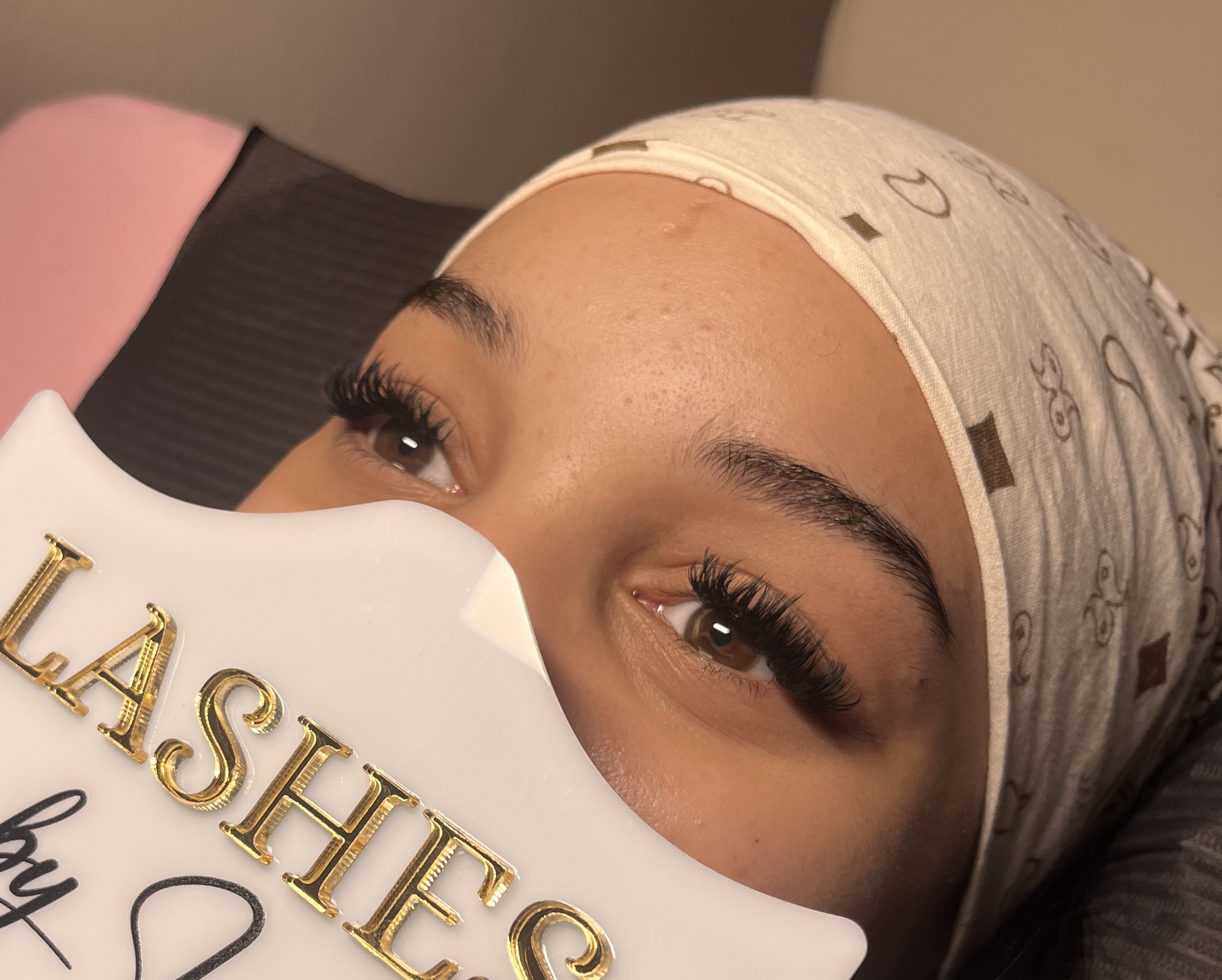 Full Volume Lash Extensions