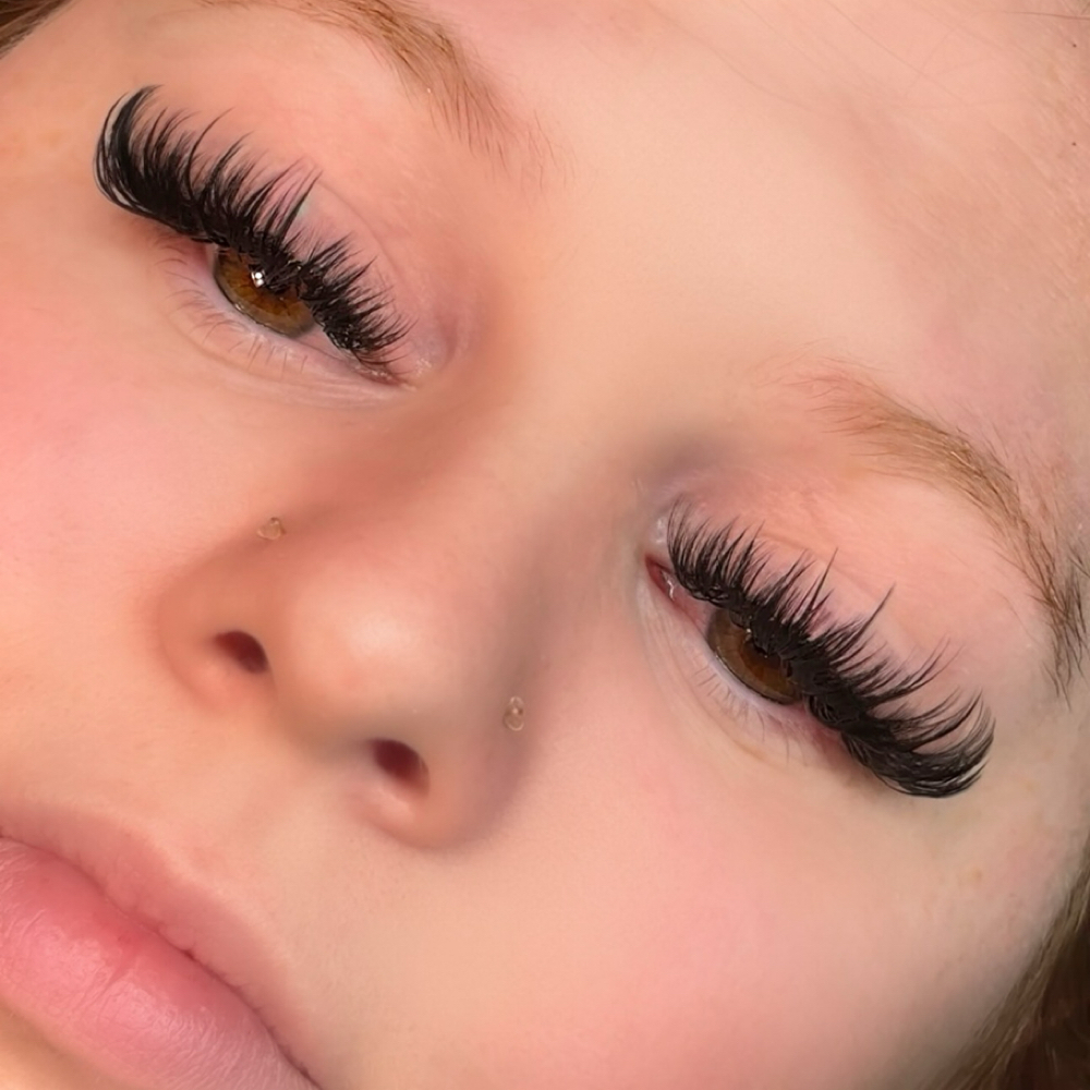 iLash Land Weekly Model Program