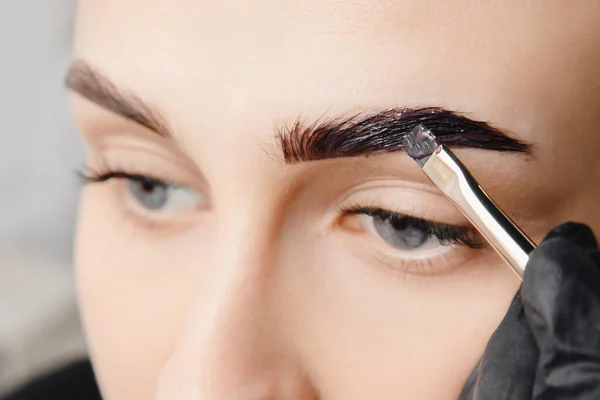 Eyebrow Tinting