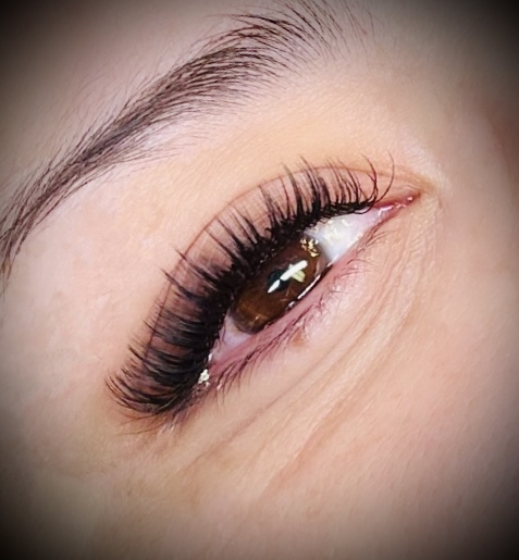 FULL SET WET LASHES