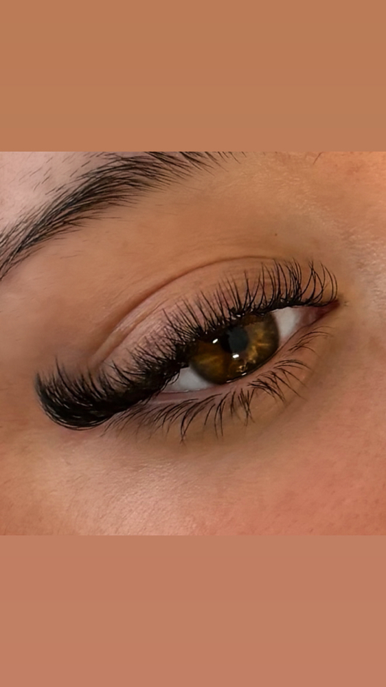 1 Week Fill at Lanna Lash Studio in Jacksonville, FL