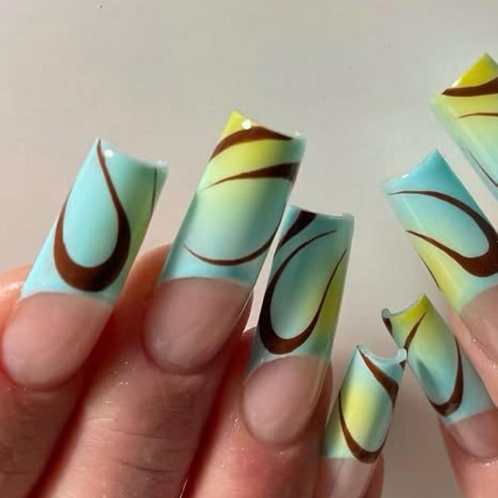 Tier 2 Art Level at nailzzbychels in Redmond, OR