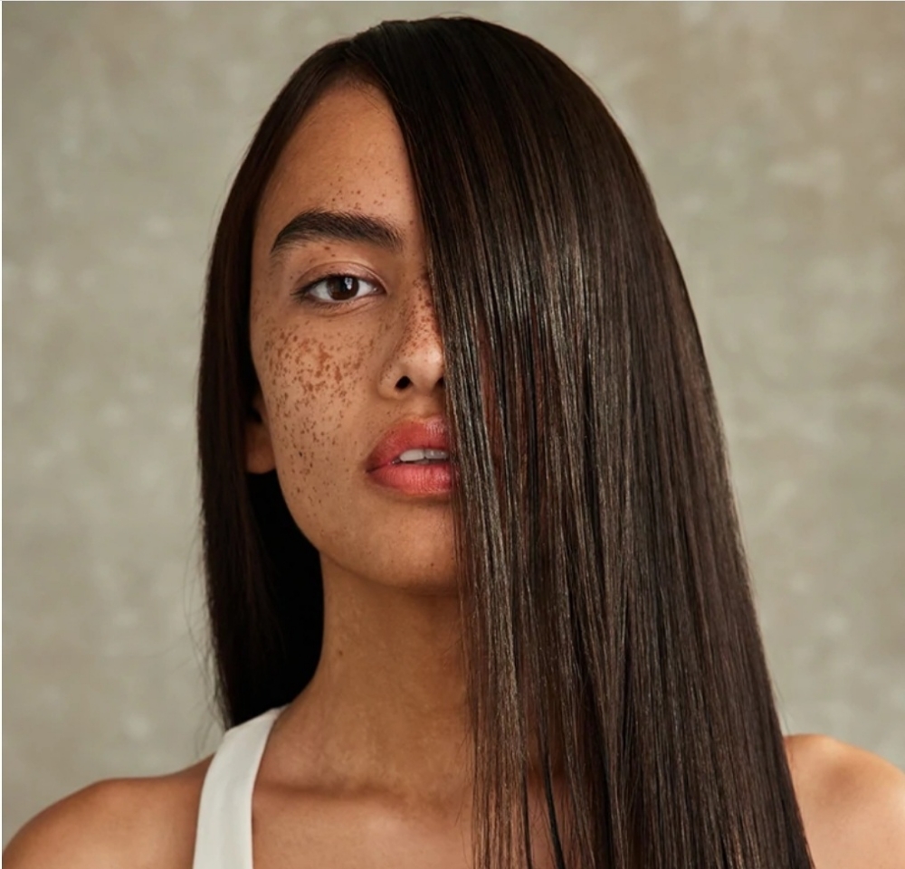 Sun-kissed Henna Freckles