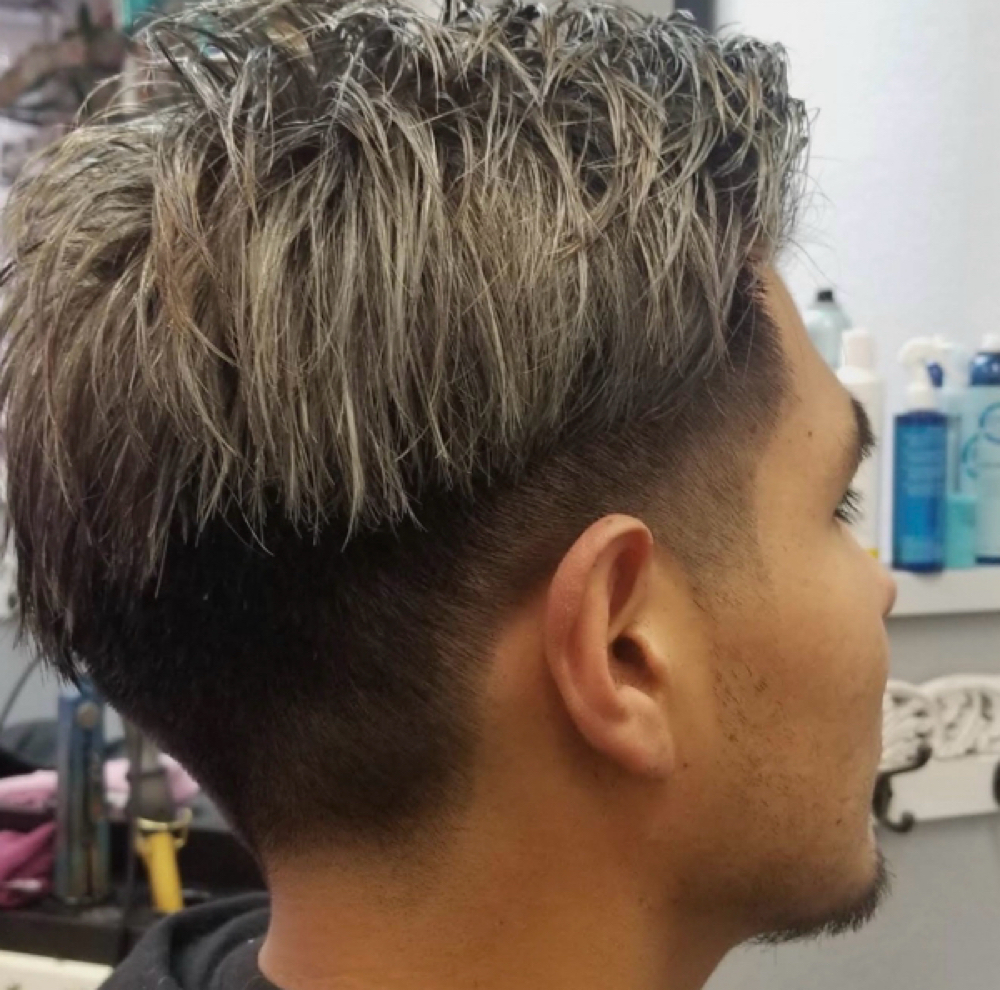 Mens Haircut at Arte & Beauty by Mela in Dallas, TX