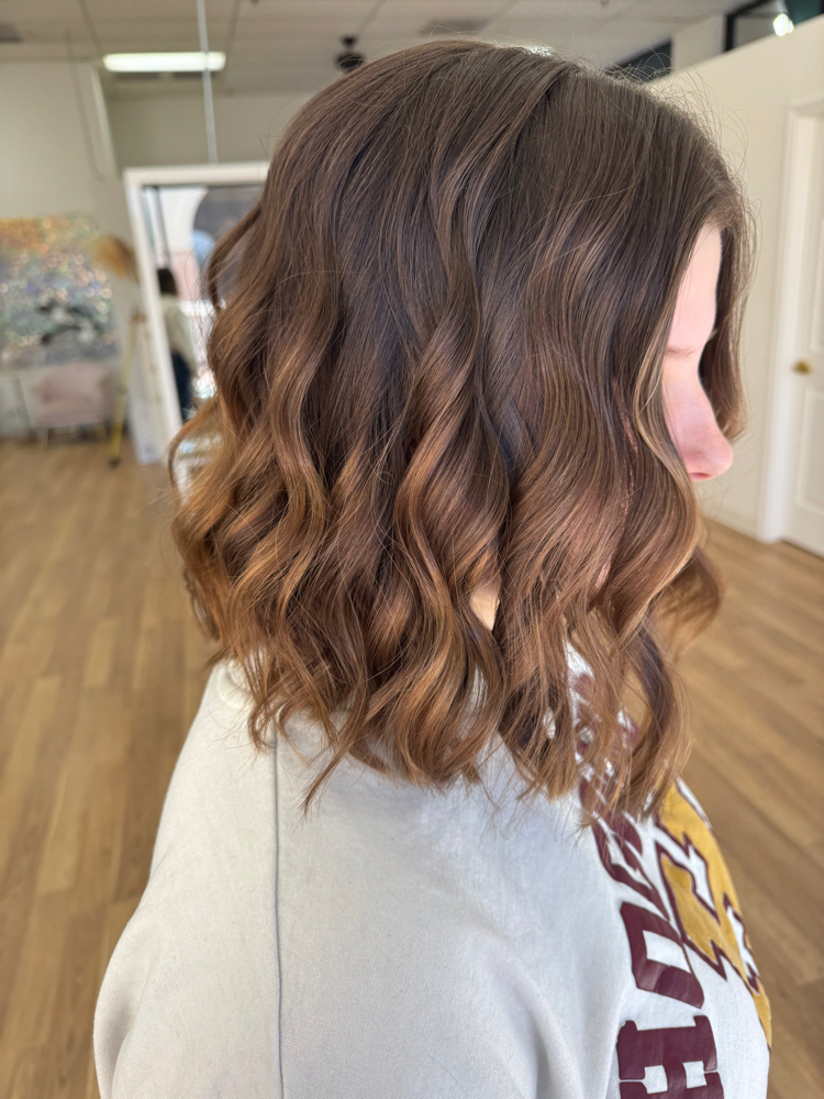 women’s haircut