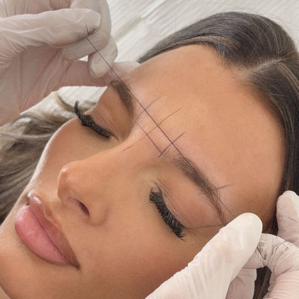 Brow Mapping Design + Wax at Naz Brows in Tampa, FL