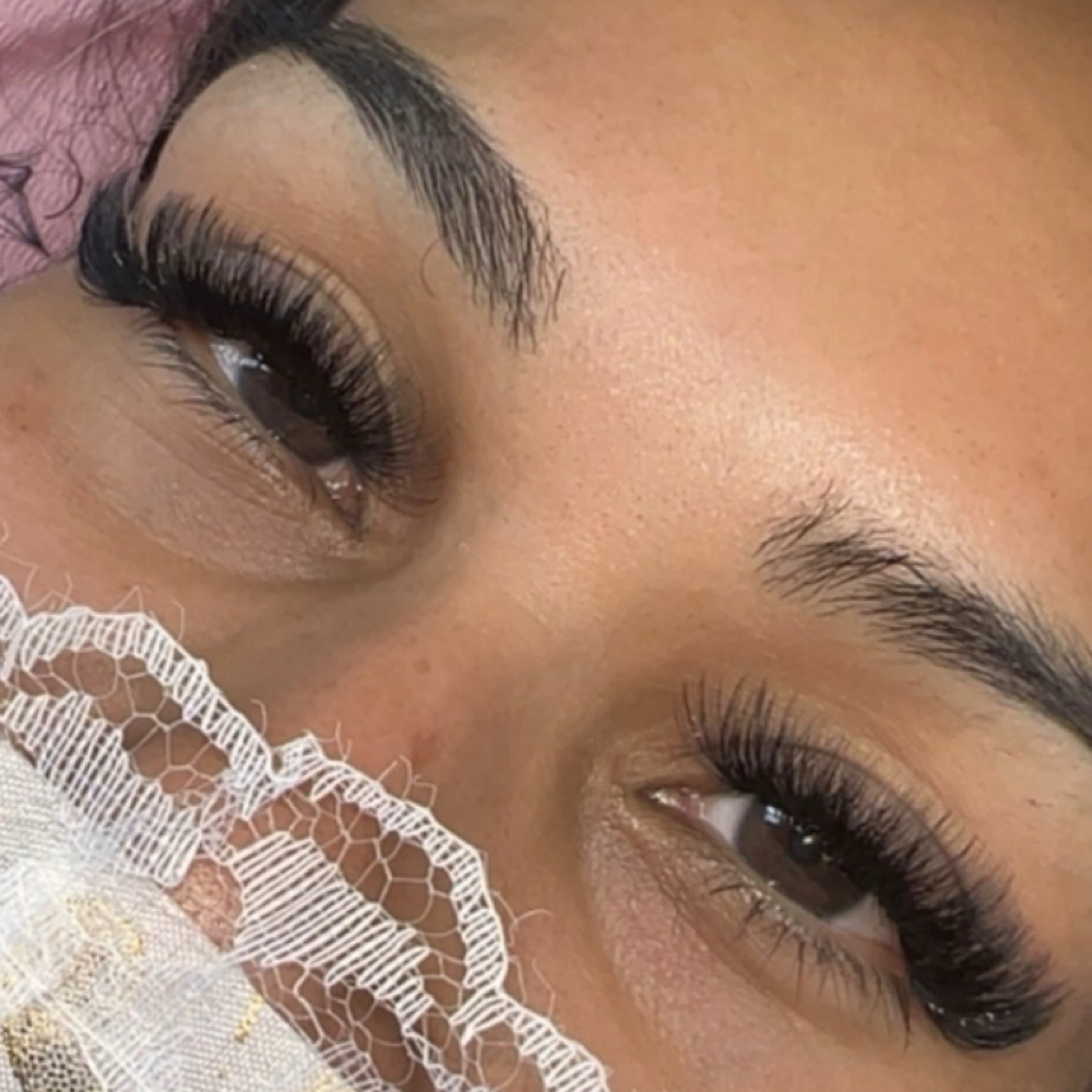 Volume at Meenahsbeauty in Clifton, NJ
