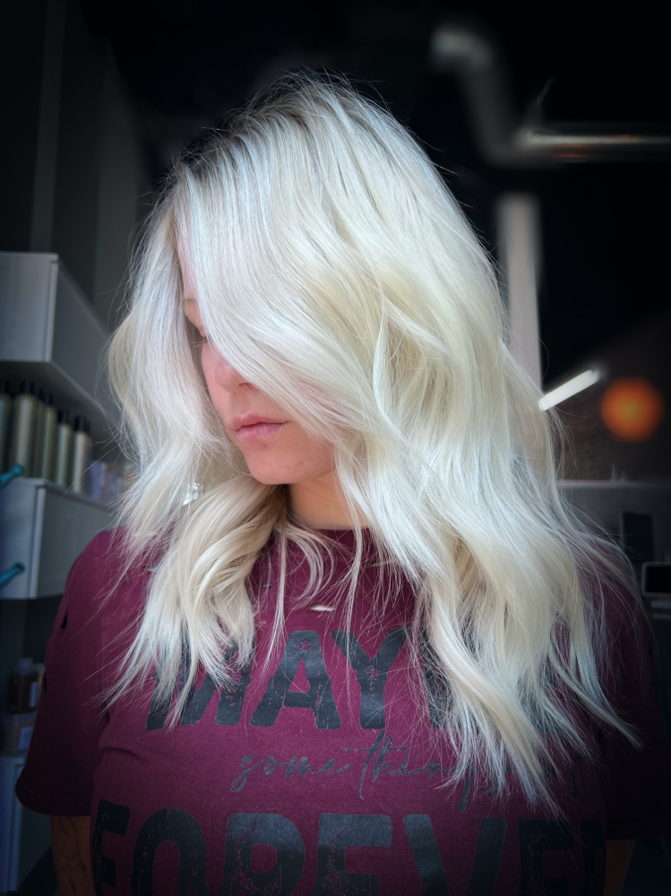 Full blonding service