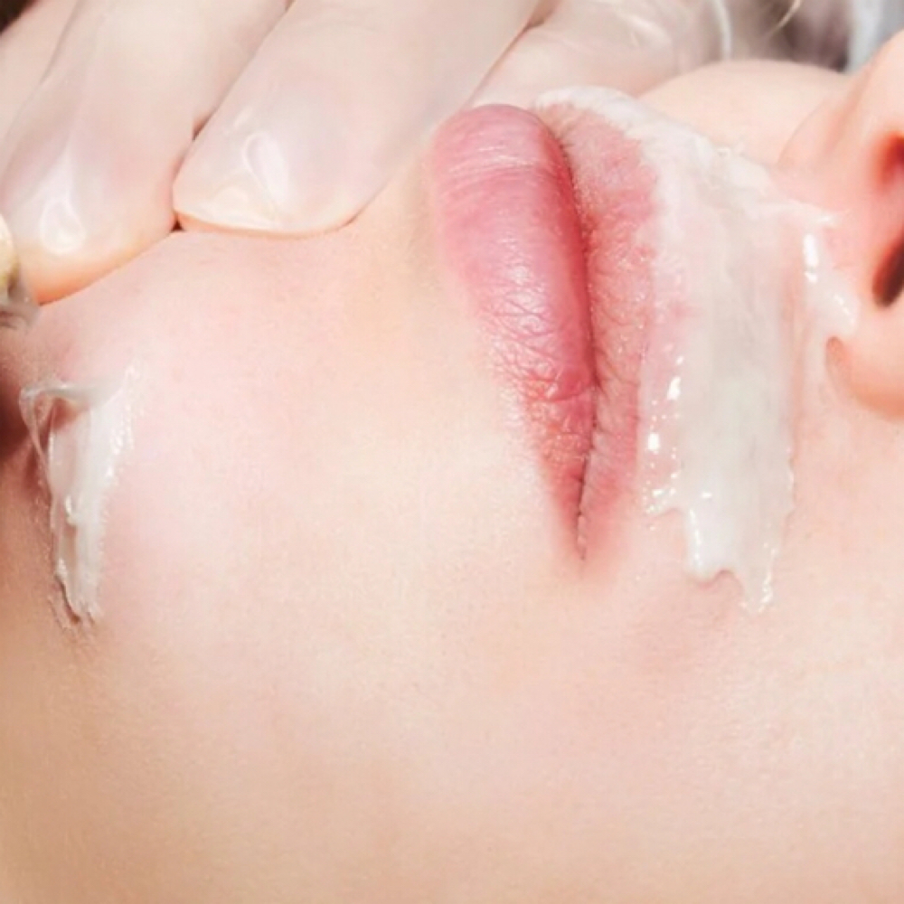 Lip Wax at Dara Heidbreder @ Shear Technique in Jefferson City, MO