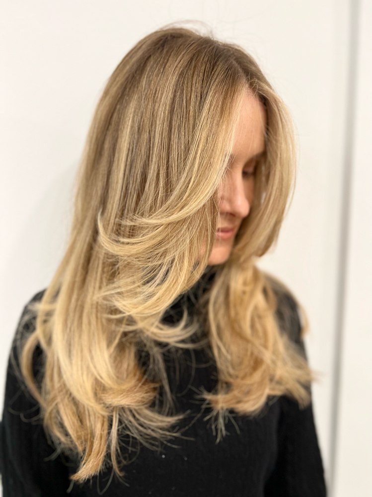 Full Blonding / Balayage W Blowout