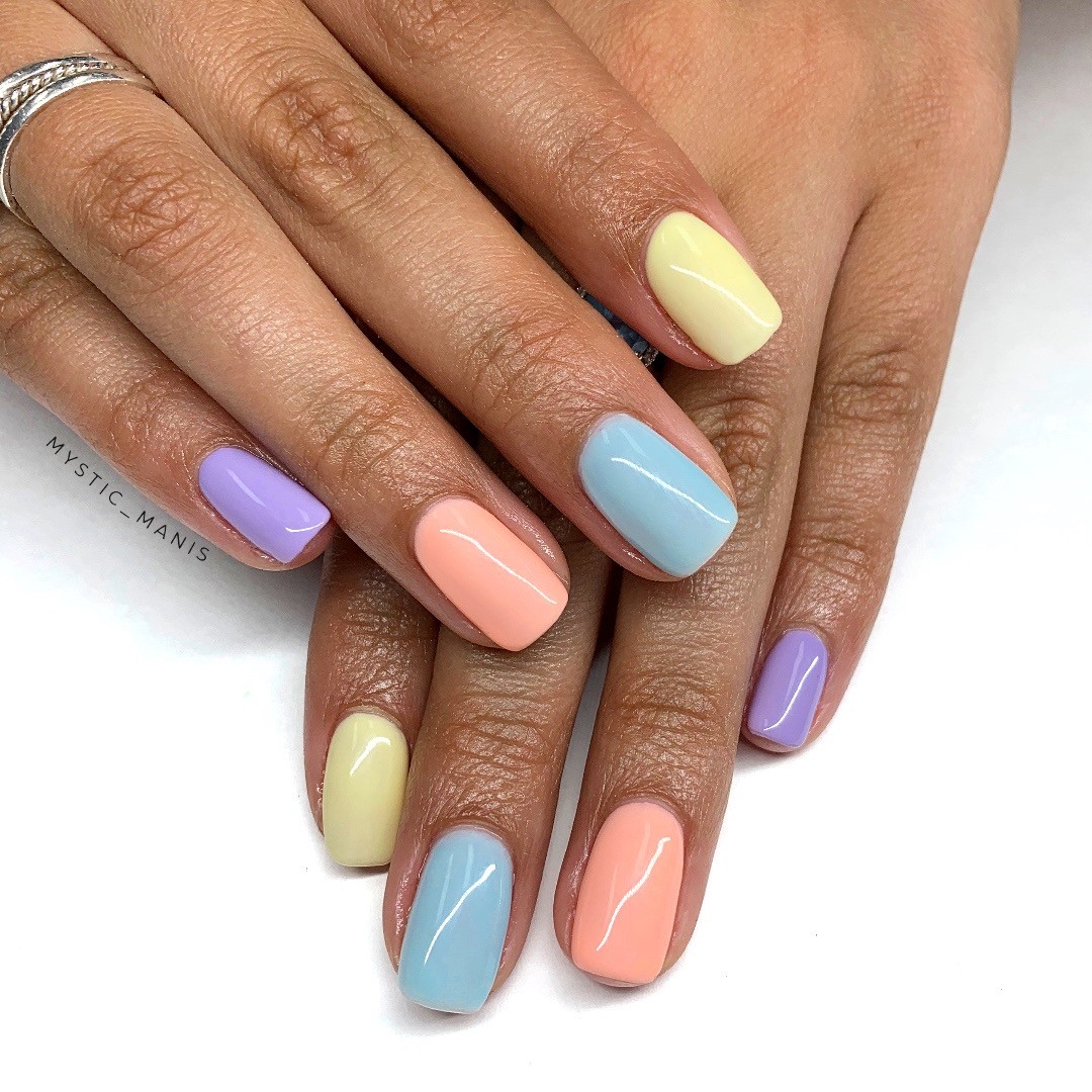 Gel Manicure (natural nails only)