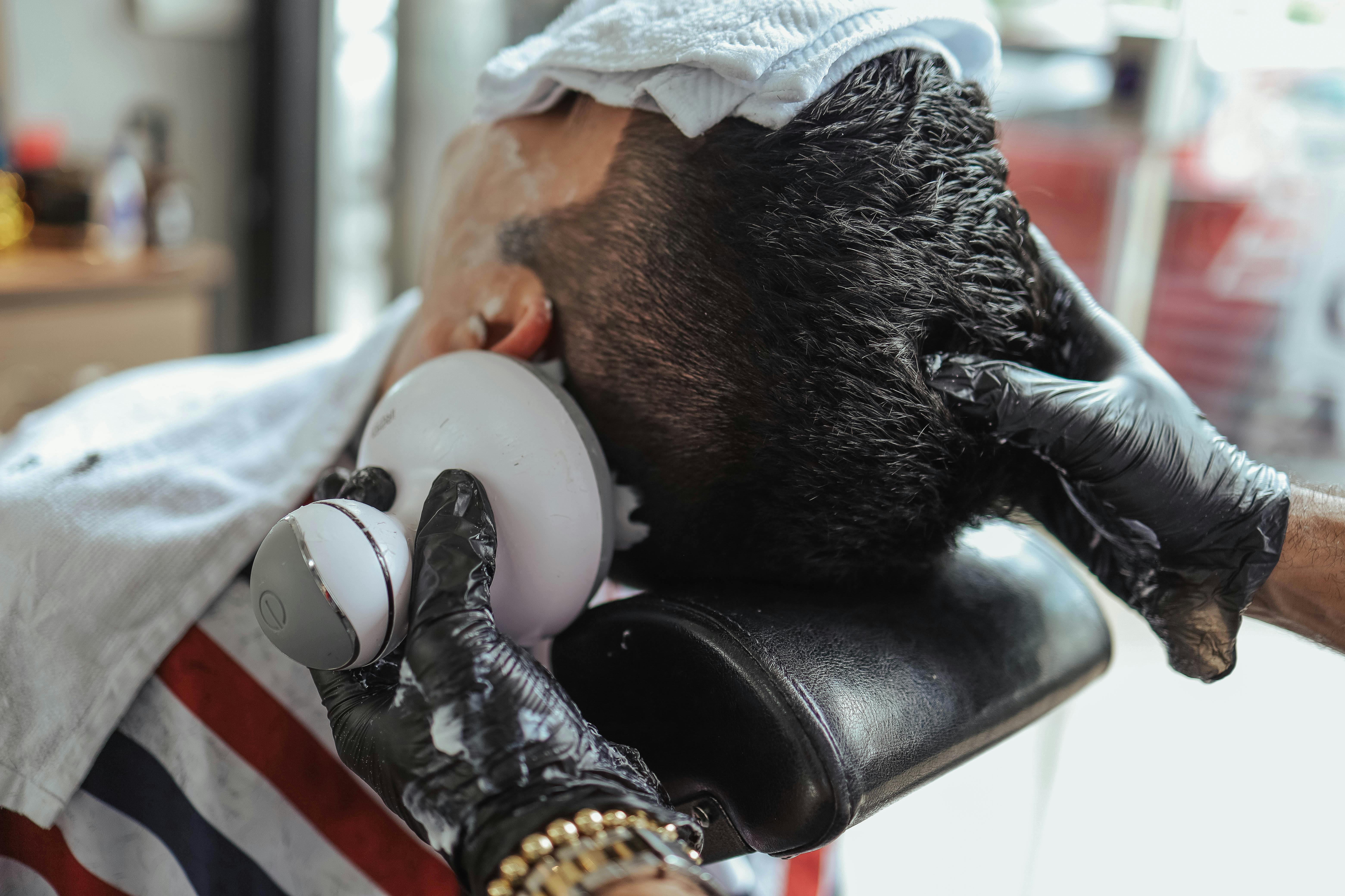 HydraGlow Scalp Detox
