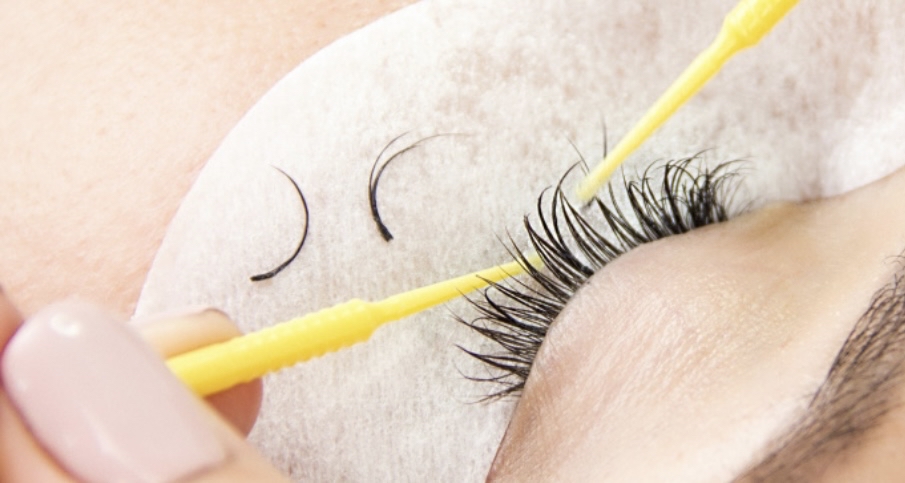 Lash Extension Removal at Karlee Lashed Out in Norfolk, VA