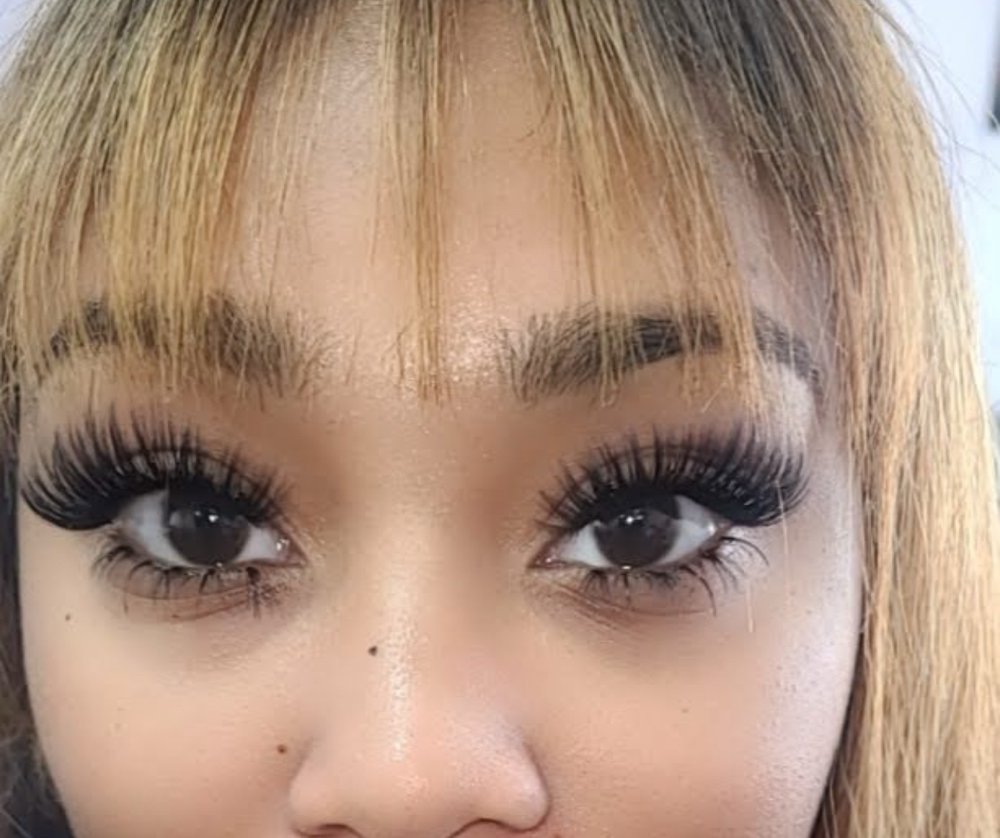 Strip lash application at Gentle touch aesthetics, LLC in Irving, TX