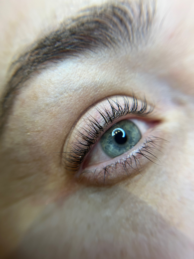 Lash Lift And Tint