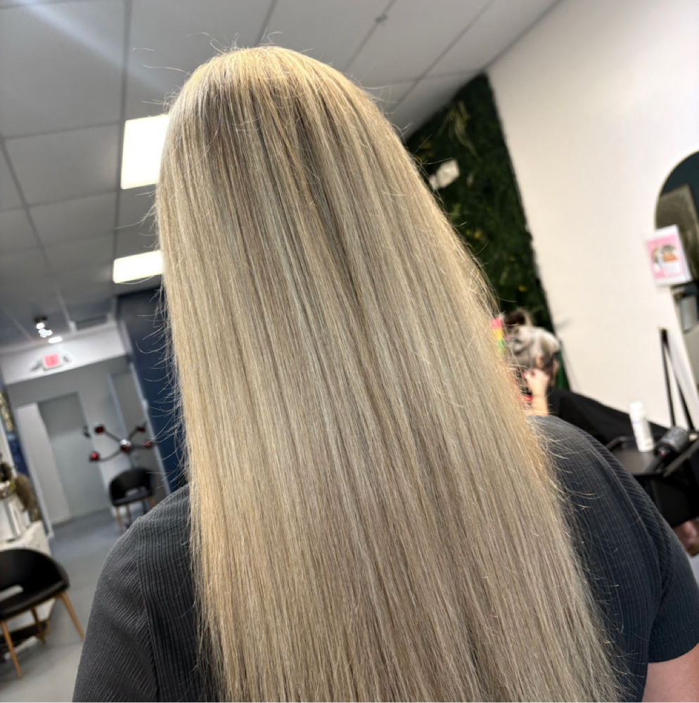 Full Head Of Highlights at Divine Duo Salon in Myrtle Beach, SC