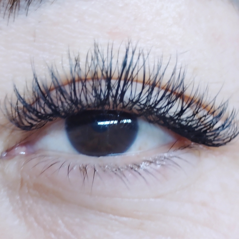 Feathered Eyelash Extensions at Noemi's Beauty Room LLC in Avondale, AZ