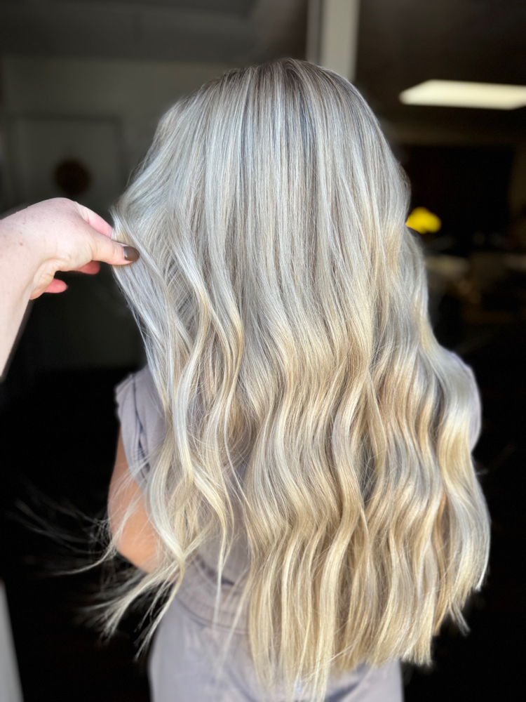 Luxe Signature Blondeing