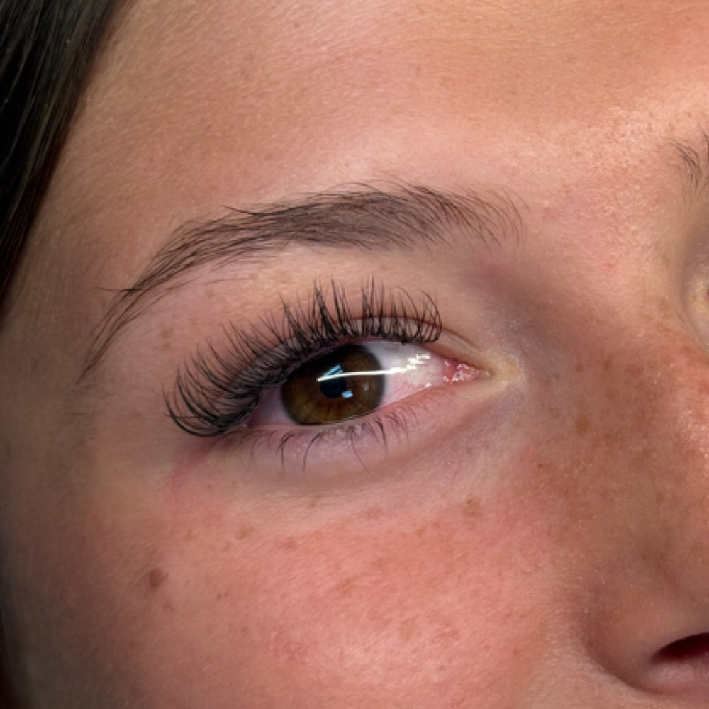 Classic Set (1 Week Fill) at Lashes By Jas in Oshkosh, WI