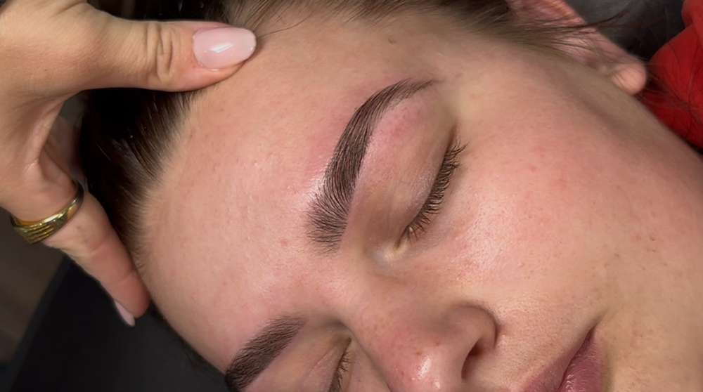 Signature Brow Sculpt + Hybrid Tint