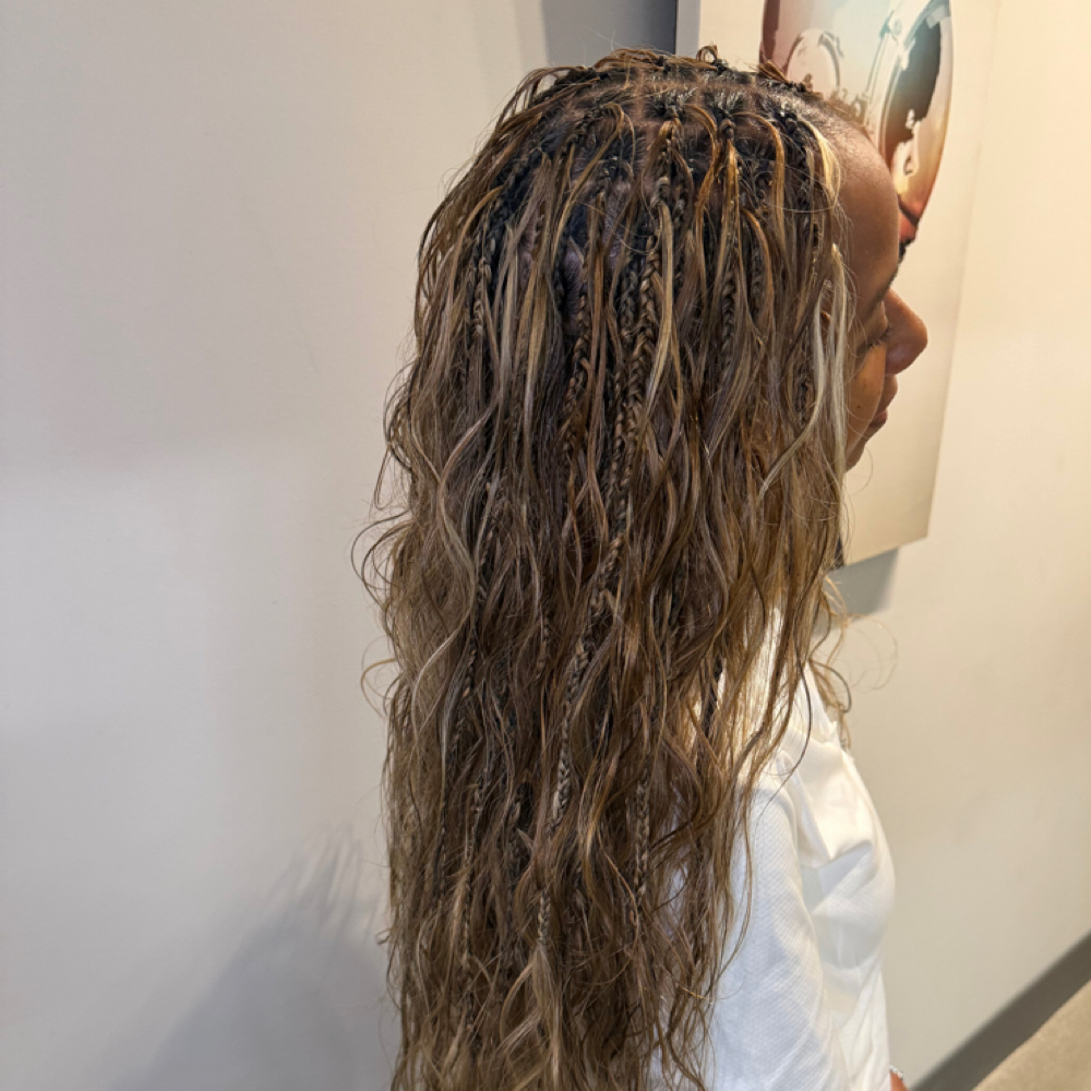 Miracle Knot With Mix Blend Hair at Babel Hair Braiding in Florissant, MO