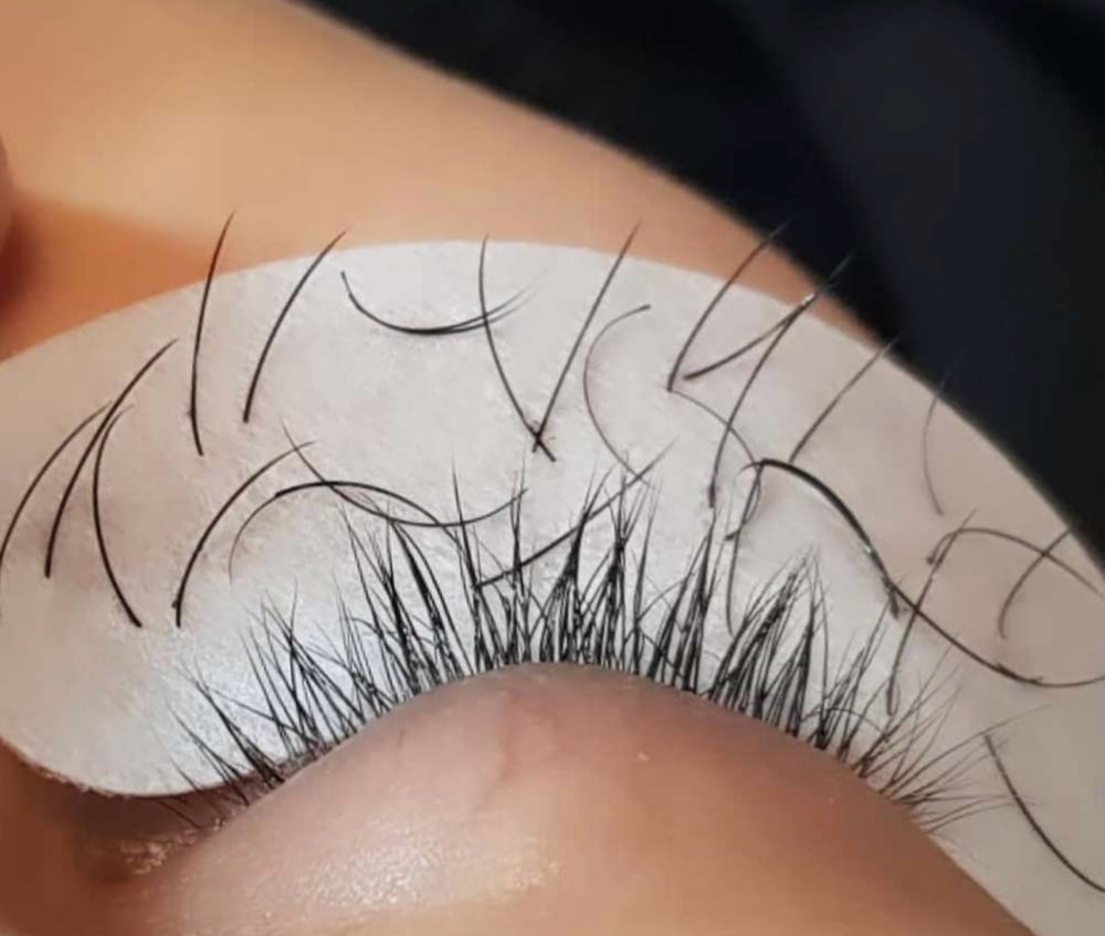 Lash Extension Removal