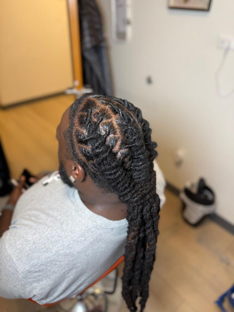 Retwist: Midback-Waist at BeautyQueen in Houston, TX