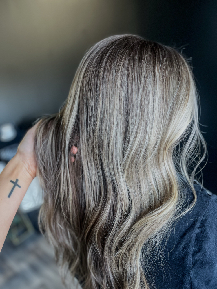 Stylist's Choice at Luxe Locks by Caroline in Carrollton, GA