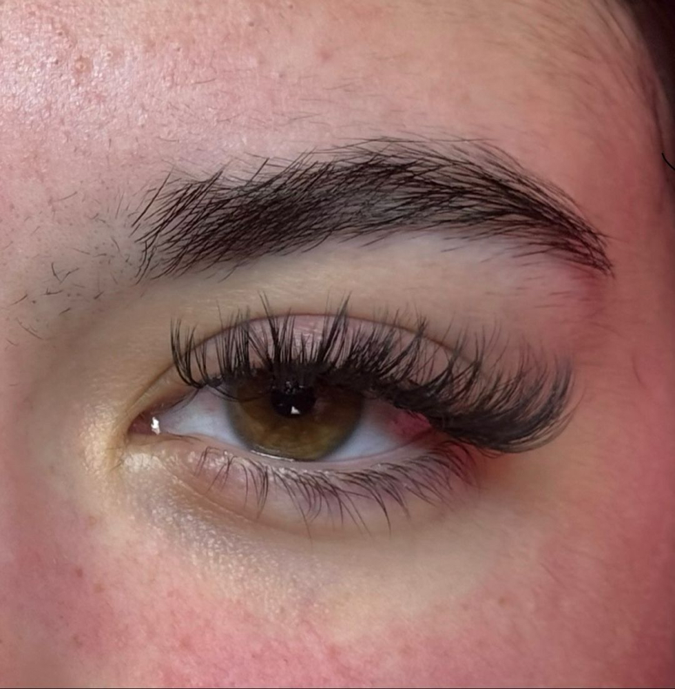 Hybrid Lash Extentions Full Set at Graceful Glow Aesthetics in paducah, KY