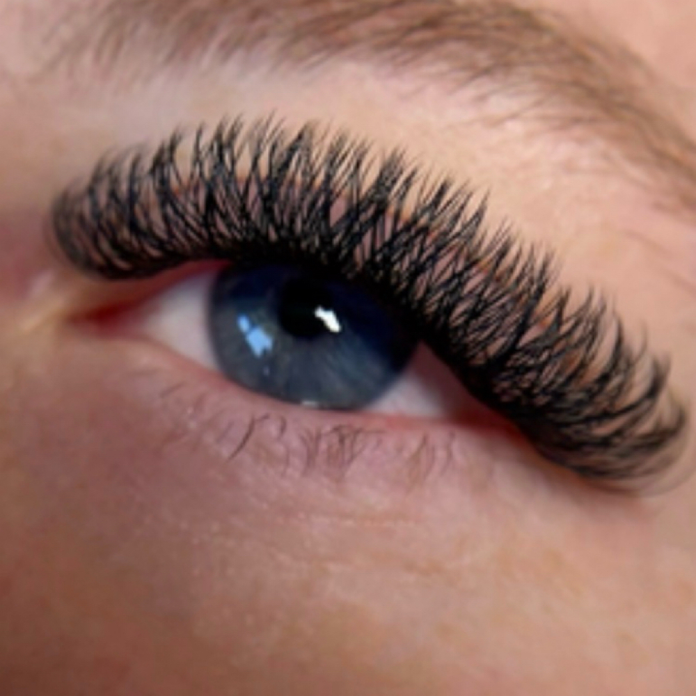 Hawaian Lashes 🌸pestanas Hawaianas at Belen’s Beauty Lounge in Fort Walton Beach, FL