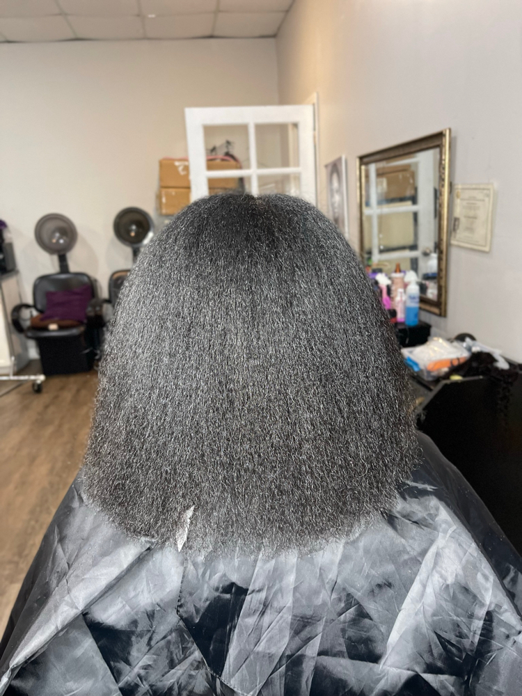 Shampoo & Blow dry at The Ky Effect in Pensacola, FL