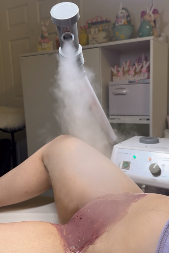 Vajacial & brazilian Wax