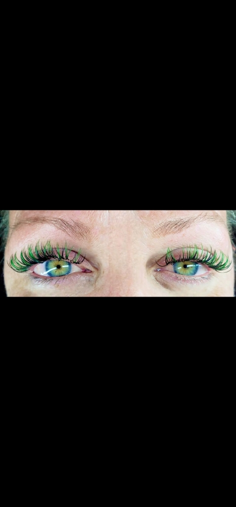 Add Color/glitter To Lashes