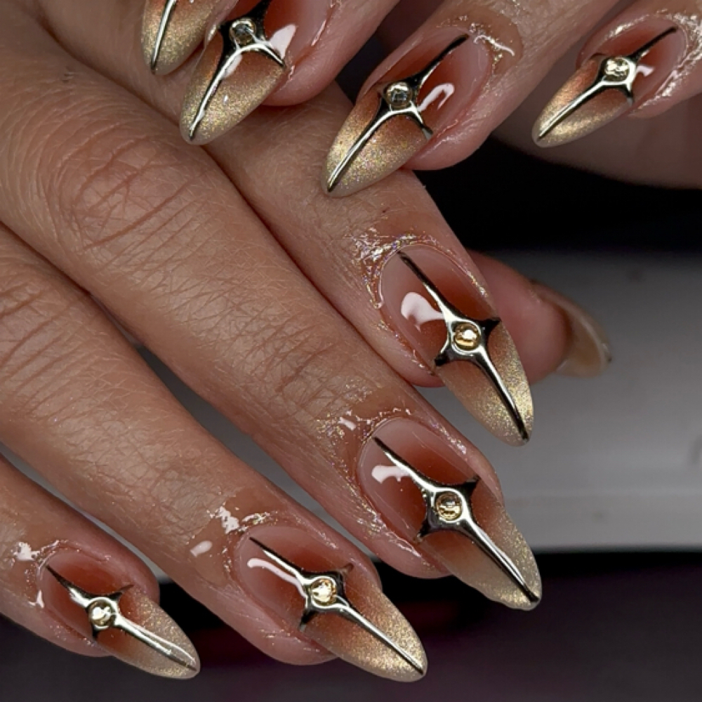 structured manicure at House of Sets in Modesto, CA