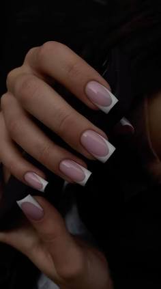 French Tip Nail Art