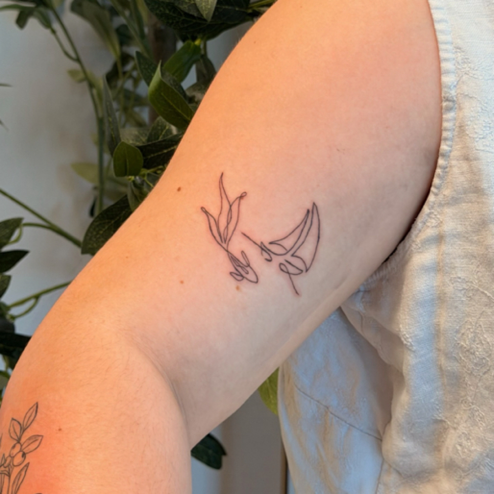 Fine Line Tatoo at LUNA Beauty Lounge in Destin, FL
