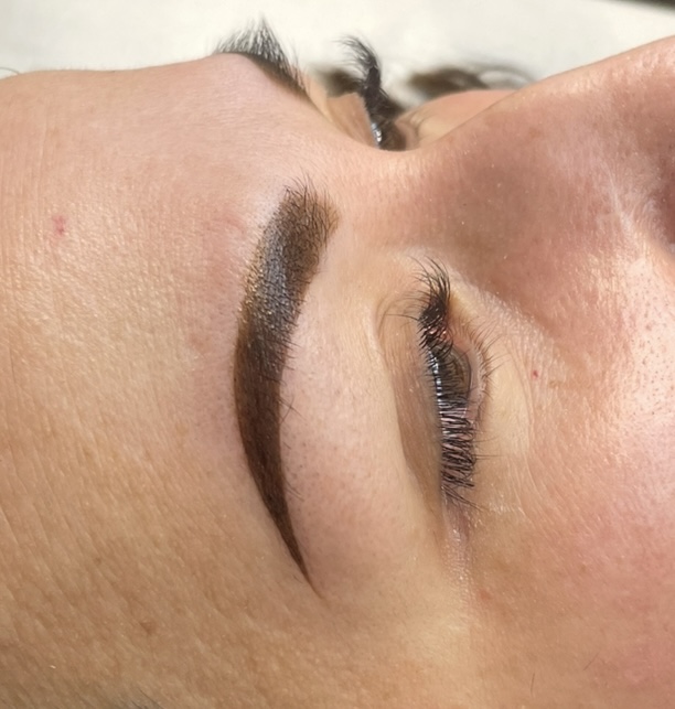 Brow tinting