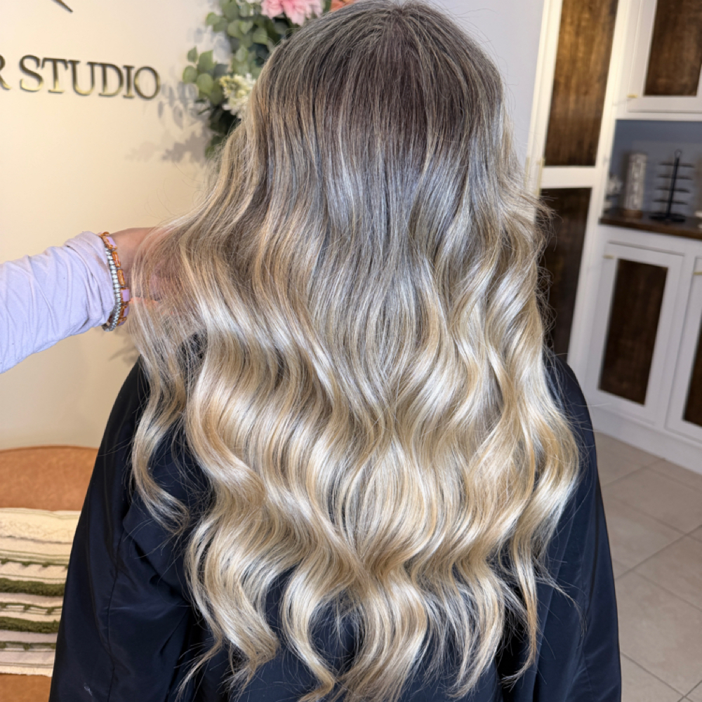 Full Foil at Angelo’s Beauty Concept in Vineyard Haven, MA
