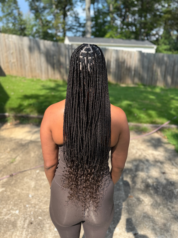 SMedium Knotless w Human Curly Ends at I.Lenice Designs in Mableton, GA