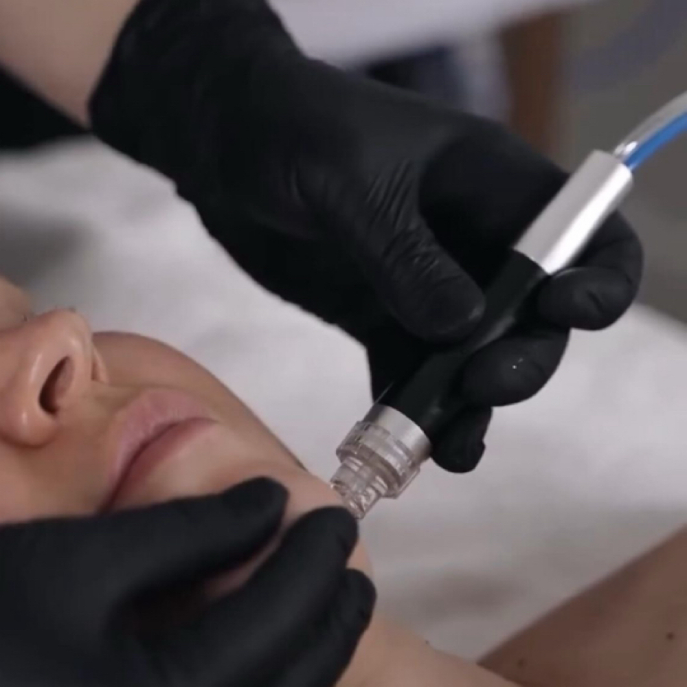HydraGlow Facial (signature) at Pearl Esthetics in Pasadena, TX