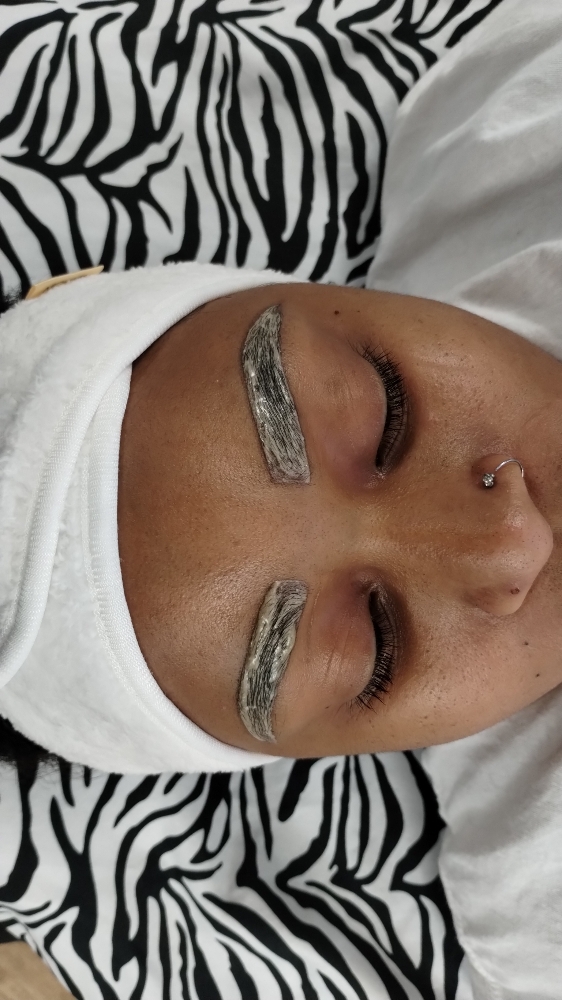 Eyebrow Lamination