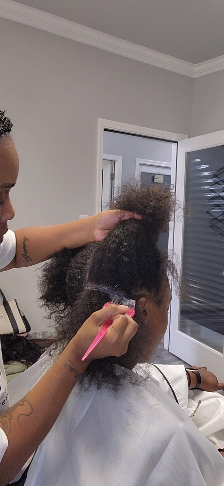 Scalp Detox + Exfoliating Treatment