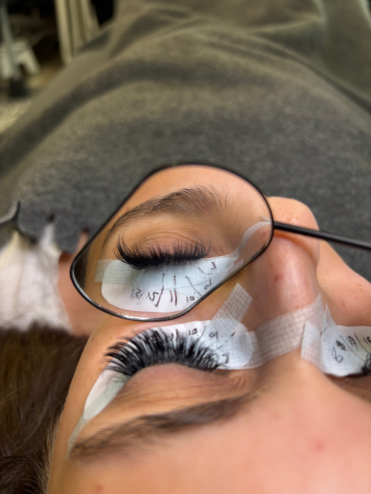 Volume Lash Extension Full Set
