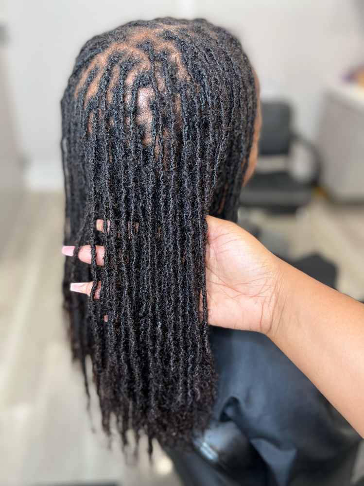 Interlocking - 100 Locs Or Less