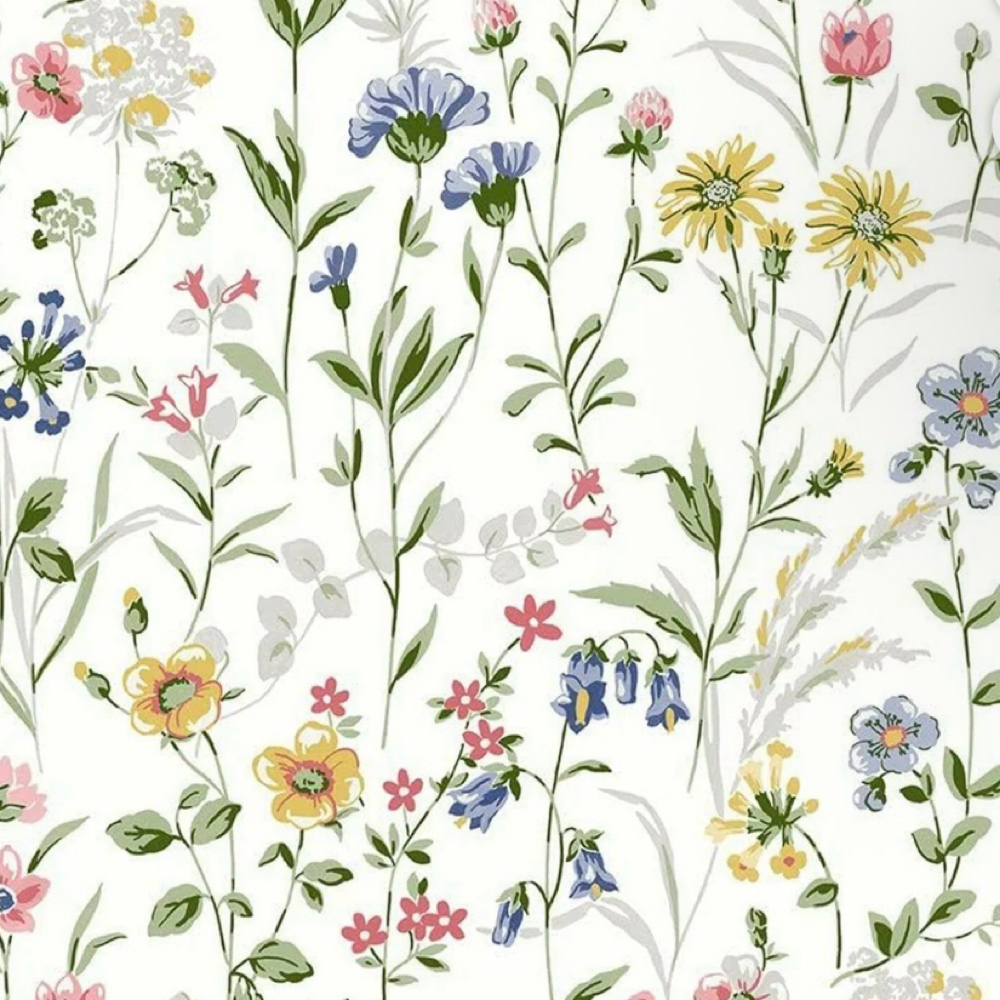 Galluvs Glow Facial at Galluvs Beauty Salon & Spa in Akron, OH