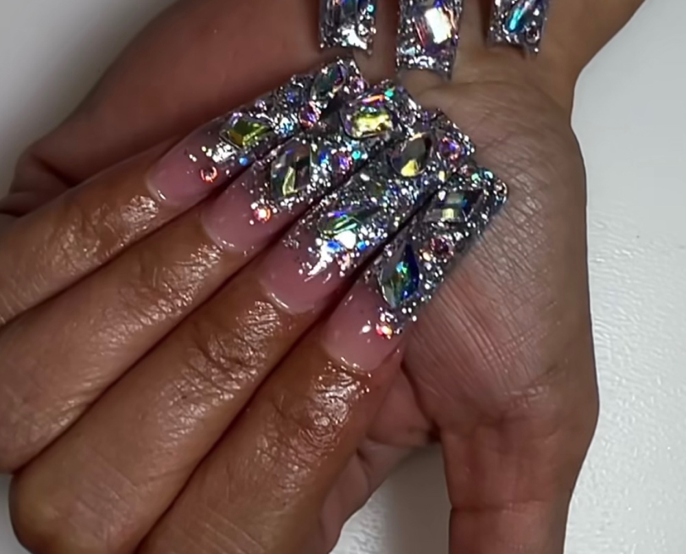 Diamonds (per Nail)